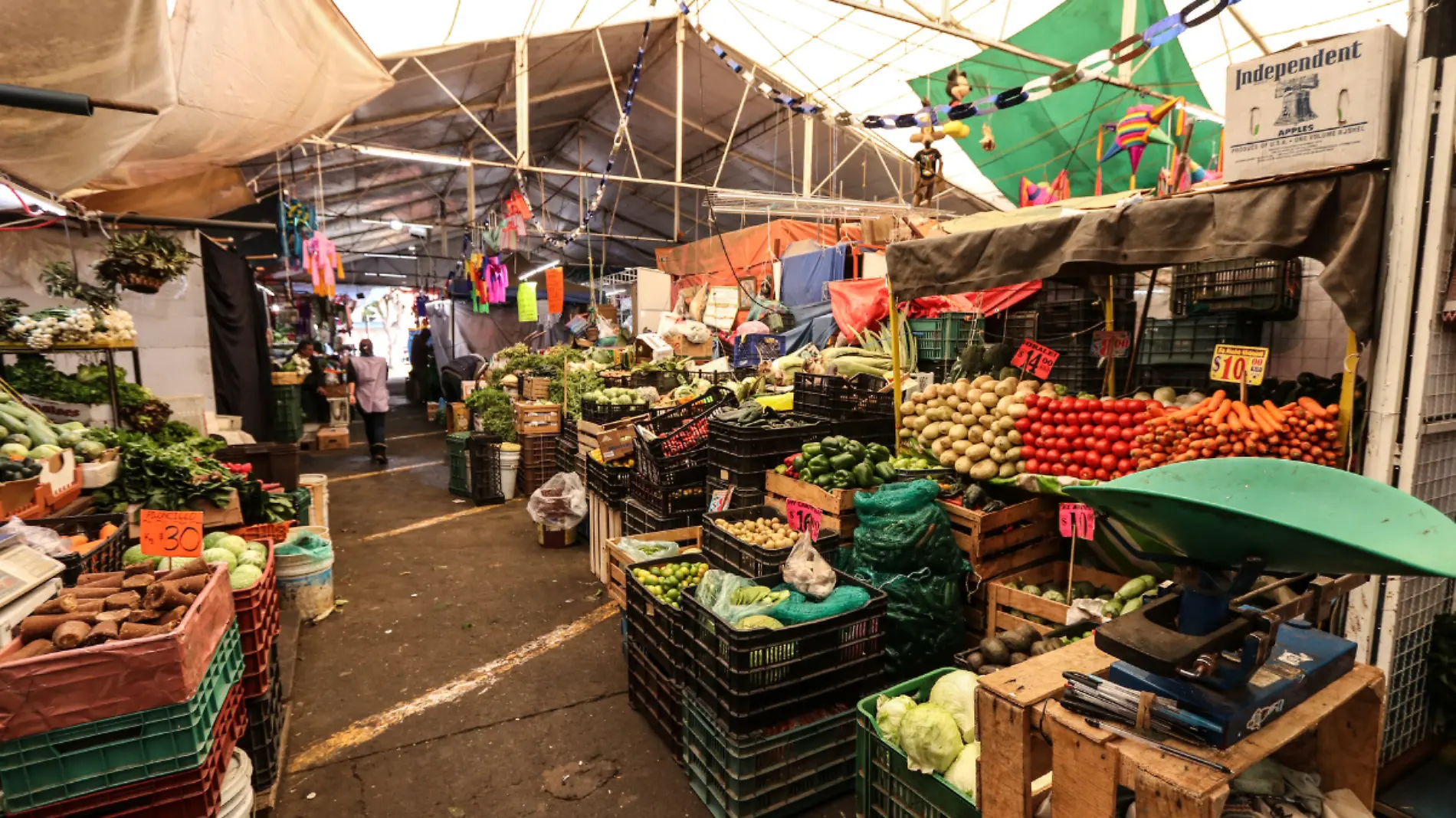 Banxico reconoce aumento en perfectivas de inflación para 2022 y 2023